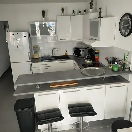 Petit Nid D Apartment *